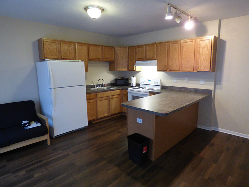 A kitchen at Nicollet Avenue Apartments before the remodel